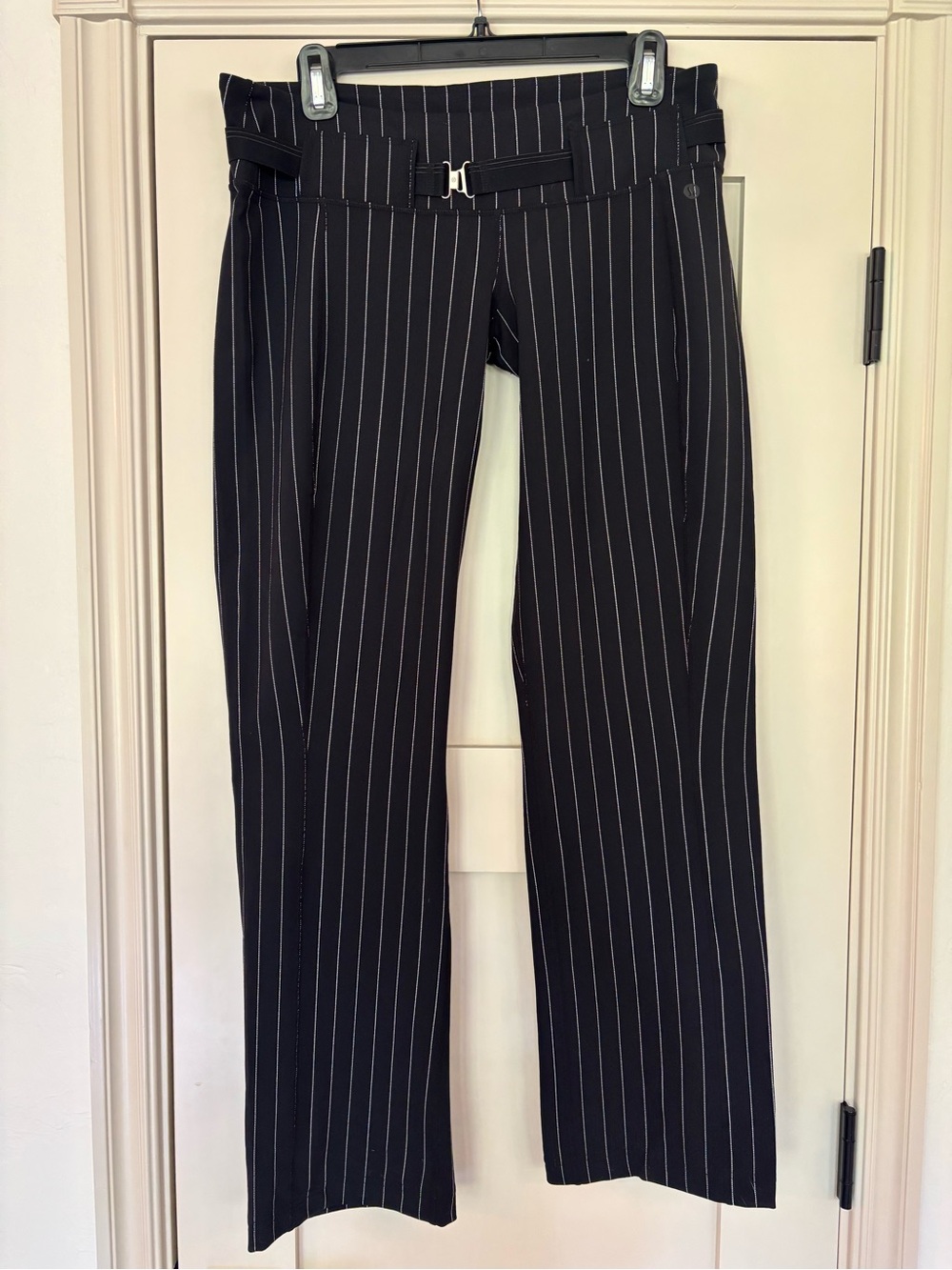 Vintage Lululemon Y2K Pinstripe Low Rise Flare Pants Hook Belt Black Size 10 - Picture 2 of 9